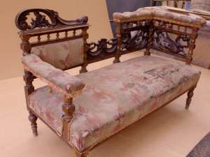 set mobilier vechi deosebit