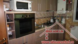 VAND APARTAMENT LA MANSARDA,    2 CAMERE - VALEA AURIE
