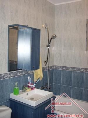 VAND APARTAMENT LA MANSARDA,    2 CAMERE - VALEA AURIE