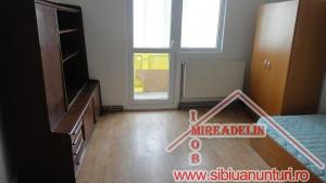 INCHIRIEZ APARTAMENT 3 camere ,   Calea Cisnadiei