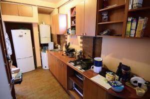 Inchiriez apartament 3 camere LUX