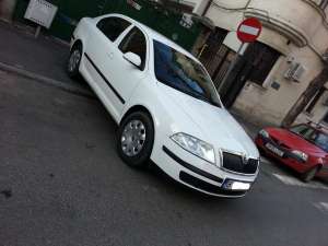 SCODA OCTAVIA 2 AN 2007 TAXA MEDIU PLATITA