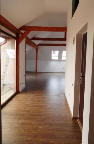 PF vand ap 3 camere,      finisat modern,    CF,      533 euro/mp