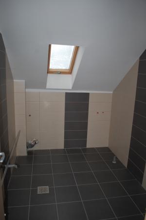 PF vand ap 3 camere,      finisat modern,    CF,      533 euro/mp