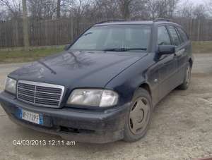 dezmembrez mercedes c 220 cdi an 1999