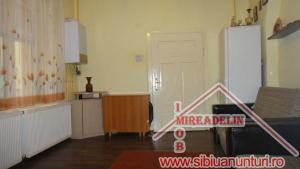 INCHIRIEM APARTAMENT LA CASA 2 CAMERE � ULTRACENTRAL