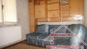 INCHIRIEZ APARTAMENT 4 CAMERE � zona CENTRALA
