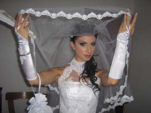 vand rochie mireasa