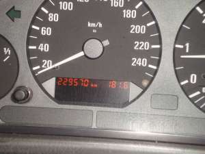 vand BMW 318 TDS