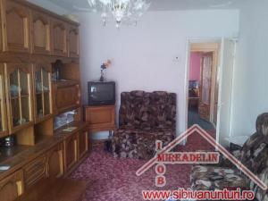 VAND APARTAMENT 2 CAMERE decomandate - VALEA AURIE