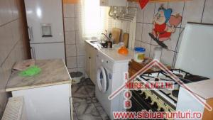 VAND APARTAMENT 2 CAMERE,   ZONA INTEREX
