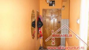 VAND APARTAMENT 2 CAMERE,   ZONA INTEREX