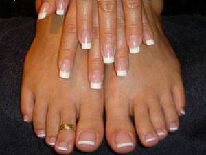 aplicare unghii false gel.intretinere unghii false gel