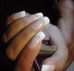 aplicare unghii false gel.intretinere unghii false gel