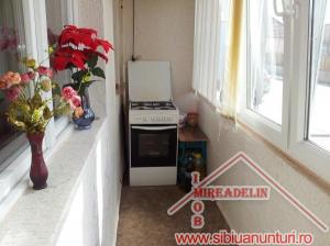 APARTAMENT DE VANZARE  �  2 camere decomandate,   str. Islazului