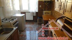 INCHIRIEZ APARTAMENT 2 camere,  ZONA TEREZIAN