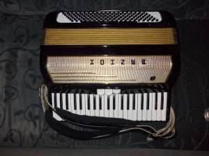 ACORDEON HOHNER STUDIO II