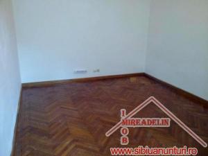 INCHIRIEZ APARTAMENT 2 CAMERE la casa C-tin Noica