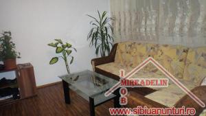 VAND APARTAMENT 2 CAMERE zona Mihai Viteazu