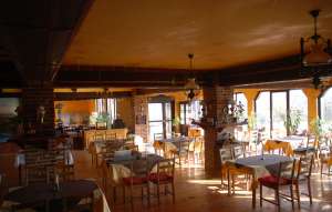 Vand sau schimb Pensiune Rustica in GORJ,  Restaurant,  Piscina,  Bar