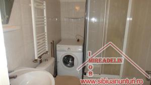 INCHIRIEZ APARTAMENT 2 CAMERE,   zona HIPODROM I
