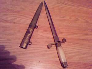 Stilet militar