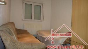 INCHIRIEZ APARTAMENT 3 camere semidecomandate VASILE AARON