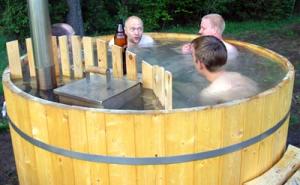 Ciubar din lemn -  Hot tub din lemn
