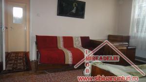 INCHIRIEZ APARTAMENT 2 camere semidecomandate CEDONIA