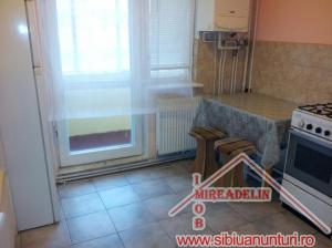 INCHIRIEZ APARTAMENT 2 CAMERE,  ZONA VALEA AURIE