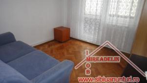 INCHIRIEM APARTAMENT 3 CAMERE,   cartier VALEA AURIE