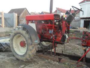 tractor CASE IH  1055