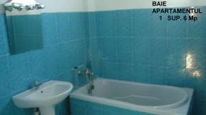 Vila Duplex 8 camere 4 bai 4 bucatari ideala 3 sau 4 familii in Militari