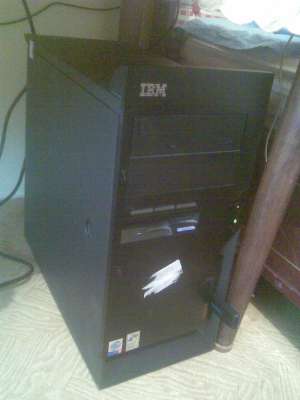 vand sistem complet,  monitor lcd dell 17",  unitate IBM,  512 ddr1,  intel pentium 2.66 GHz,  96 Mb