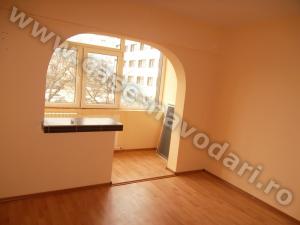 Vand apartament 3 camere Tasaul Navodari