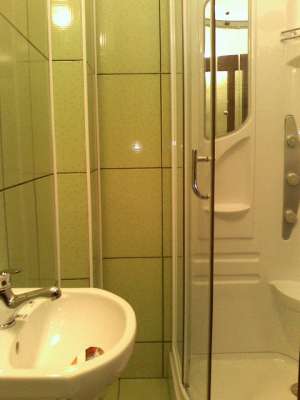Vand bloc/vila D+P+2,    zona Izvorul Rece