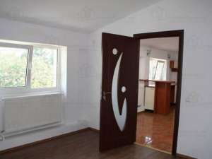 Vand bloc/vila D+P+2,    zona Izvorul Rece