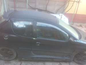 dezmembrez peugeot 206