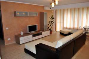 Inchiriez apartament de lux Mamaia,  pret 299 euro