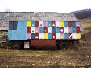 Vand Pavilion Apicol