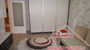 DE VANZARE APARTAMENT 3 CAMERE,   DEC.,   B-dul M. VITEAZU