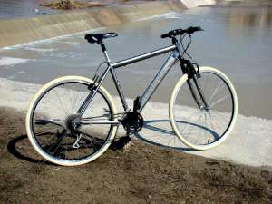 Bicicleta hybrid /trekking Konsul Aluminium Line(mtb,   cursiera,   cube,  giant)