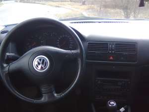 VW BORA 1.6 i