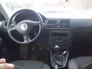 VW BORA 1.6 i