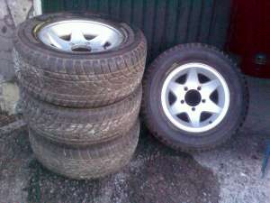 Jante Suzuki Vitara Jimny Samurai 15 Bridgestone 255 60 15 Aproape Noi
