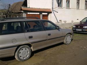 Opel astra caravan 1996 1.6 16v