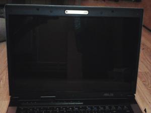 Vand Asus Pro,   15,  6 inch !!