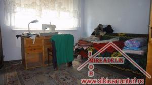 INCHIRIEM CASA D+P+E+M,   SINGUR IN CURTE,   zona CALEA DUMBRAVII