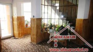 INCHIRIEM CASA D+P+E+M,   SINGUR IN CURTE,   zona CALEA DUMBRAVII