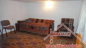 INCHIRIEM CASA D+P+E+M,   SINGUR IN CURTE,   zona CALEA DUMBRAVII